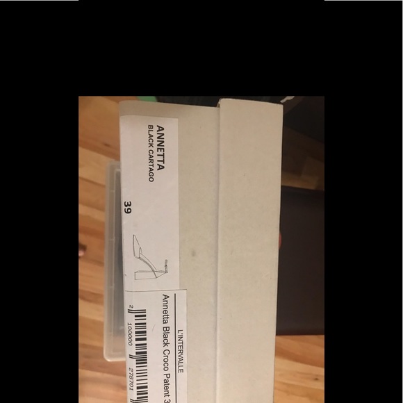 L’intervalle sandals - Picture 2 of 3